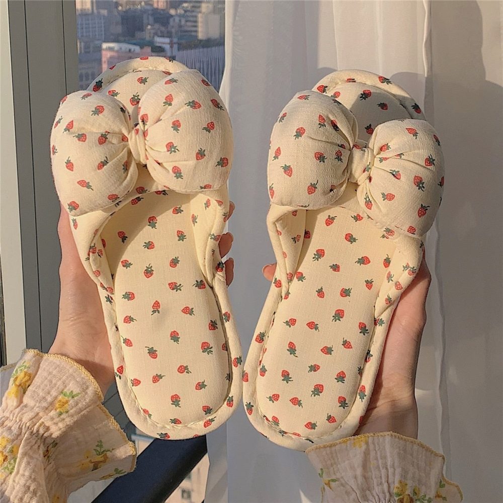 knit-strawberry-slides-tiny-strawberries-36-37fit-35-embroidery-fuzzy-slippers-shoes-kawaii-babe-463.jpg