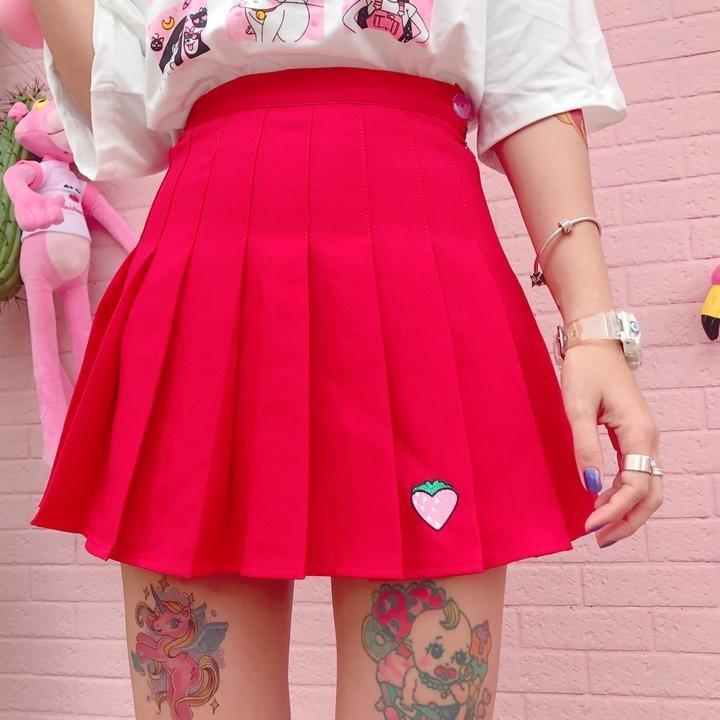 strawberry-tennis-skirt-pleated-skirts-pleats-school-girl-ddlg-playground_652.jpg