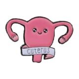 Épingle en émail Cuterus