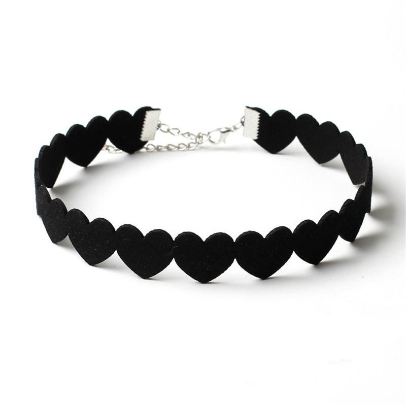 Tour de cou coeur noir