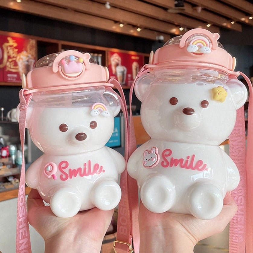 Bouteilles d'ours souriant