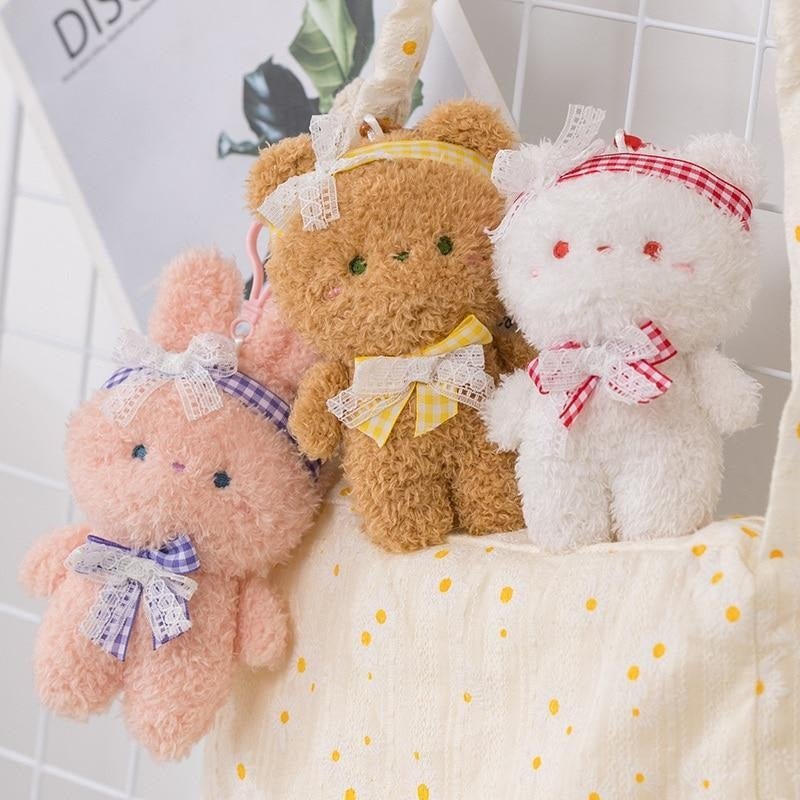 Petit bébé ours et porte-clés chignon